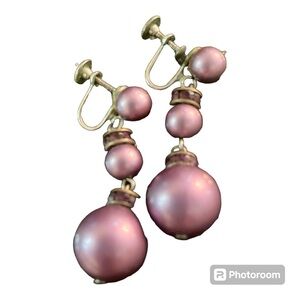 Antique screw-back lavender graduated pearl “look” drop earrings w/crystal bands